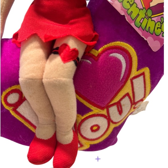 Betty Boop Rag Doll in Red Dress with Purple I love you Heart - Picture 9 of 9